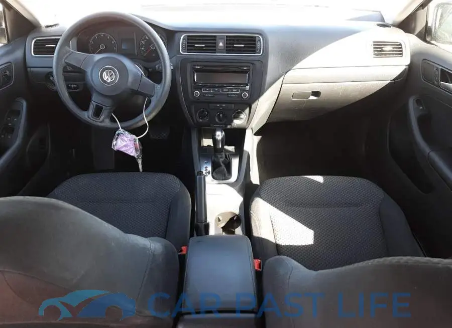 3VW2K7AJ4EM248403# 8