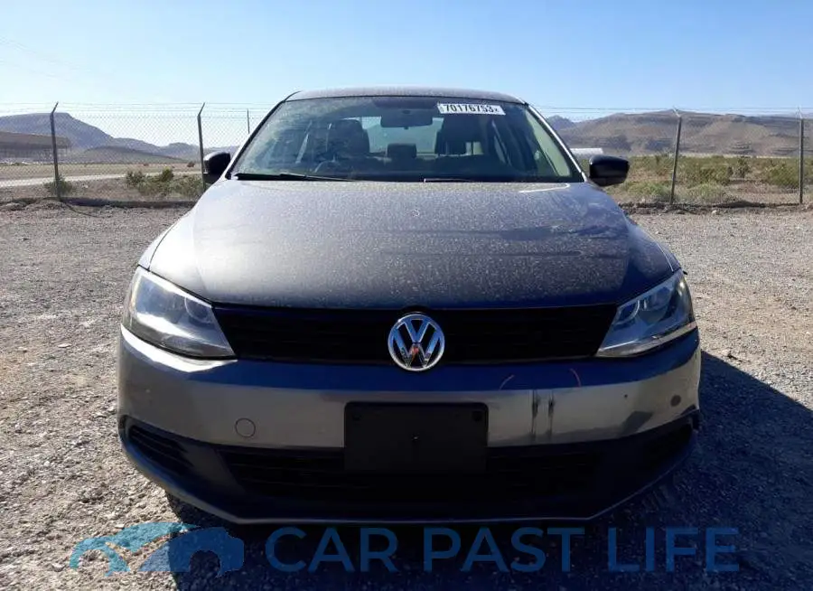 3VW2K7AJ4EM248403# 5