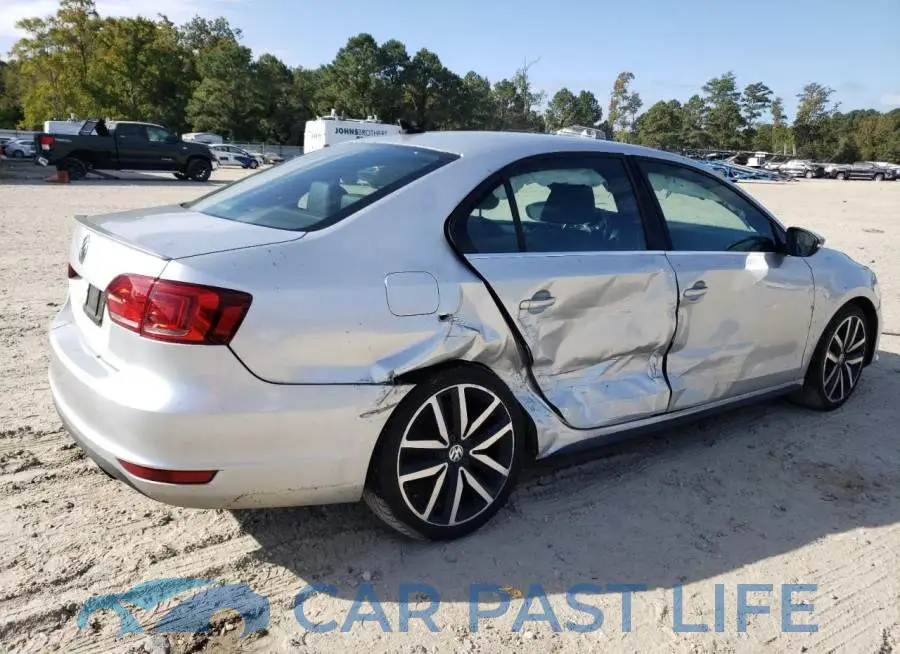 3VW4T7AJ6EM215988# 3