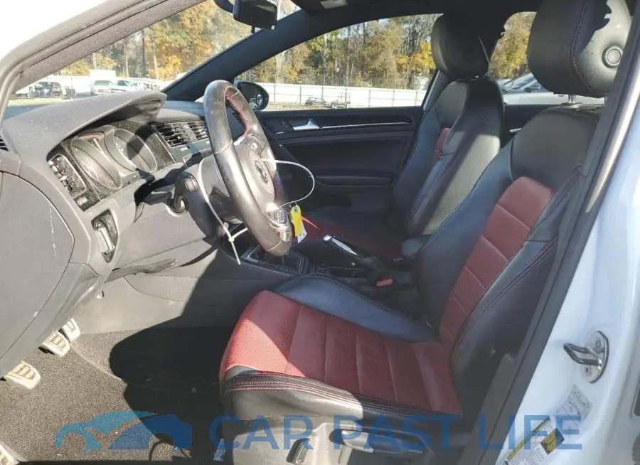 3VW5T7AUXHM044116# 7