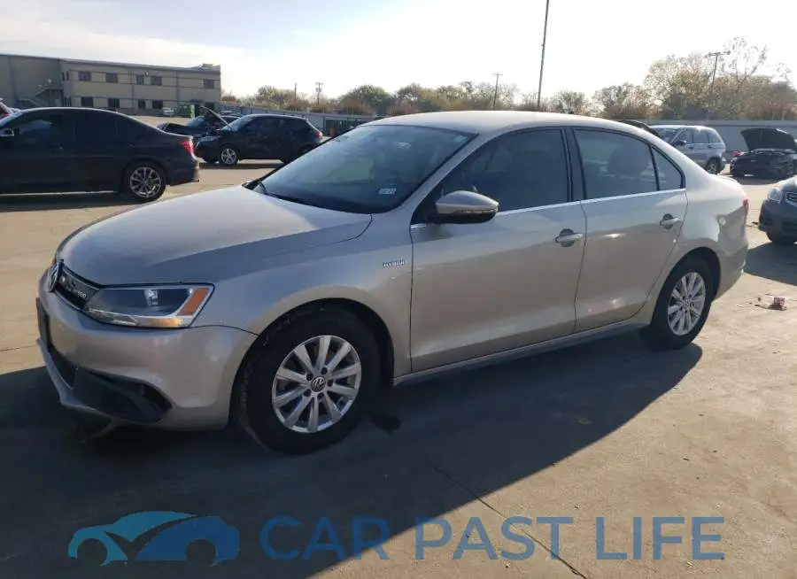 3VW637AJ4EM215125# 1