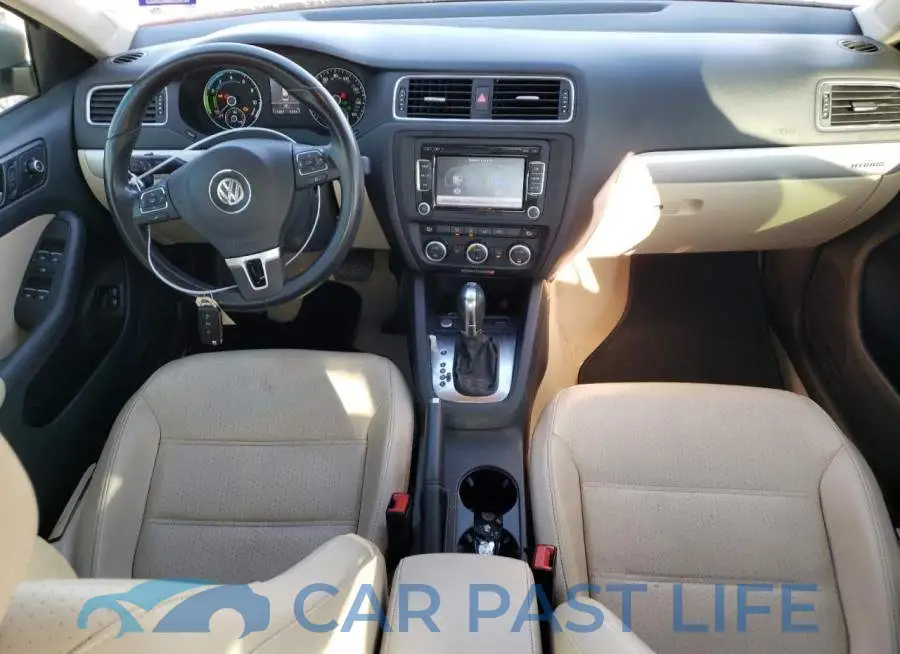 3VW637AJ4EM215125# 8