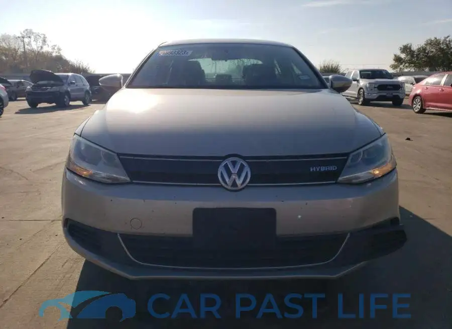 3VW637AJ4EM215125# 5