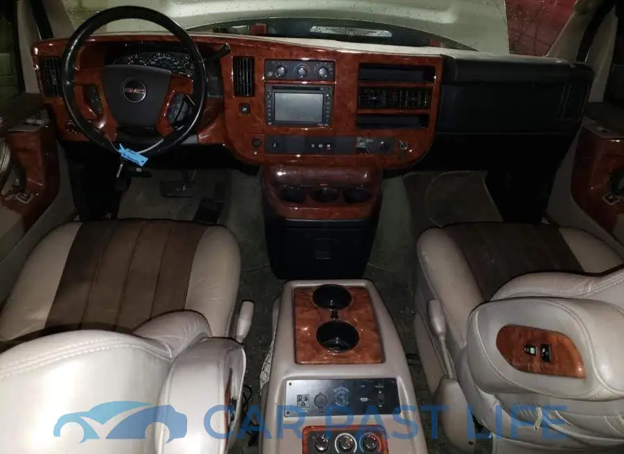 1GDS7DC43E1159571# 8