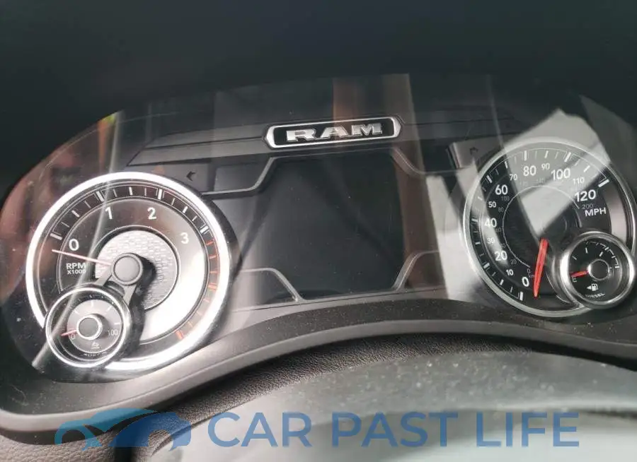 3C63RRJL8LG117218# 9