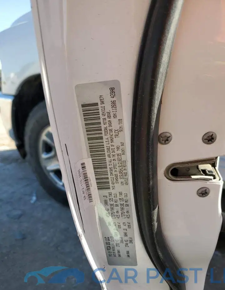 3C6UR5HL9LG102195# 12