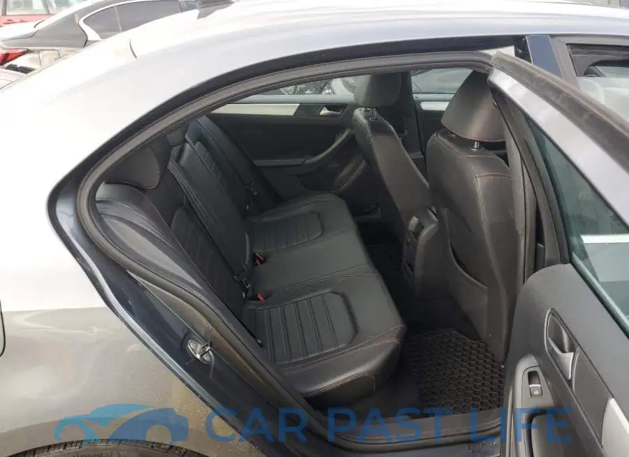 3VW4T7AJ9EM388856# 10