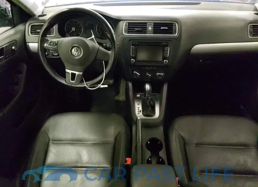 3VWD17AJ5EM327607# 8