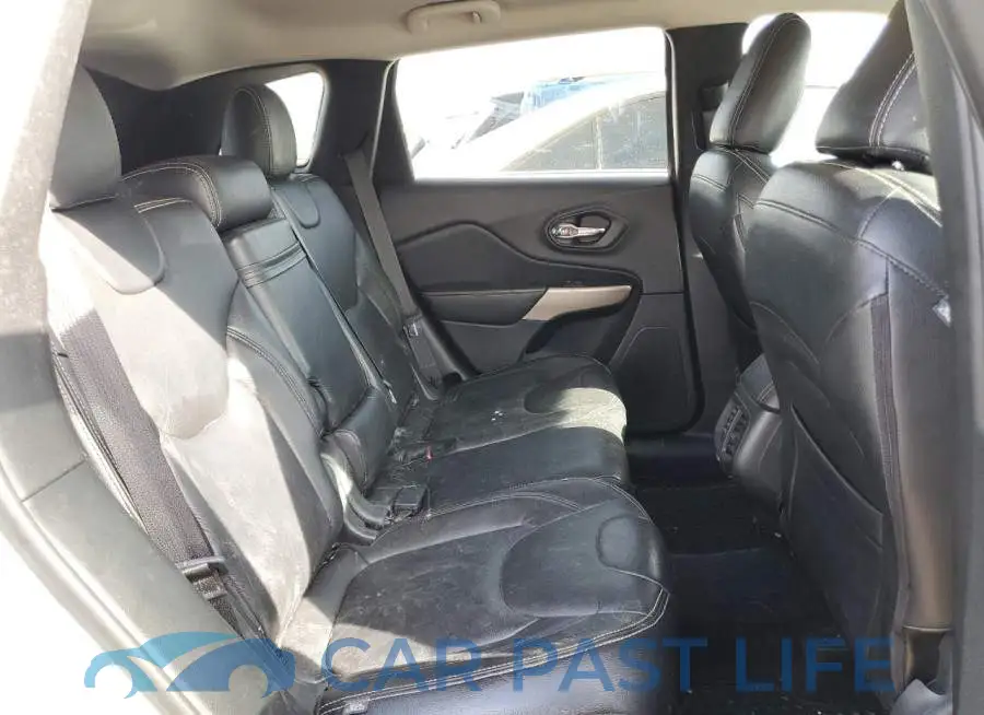 1C4PJLCB4HW653207# 11