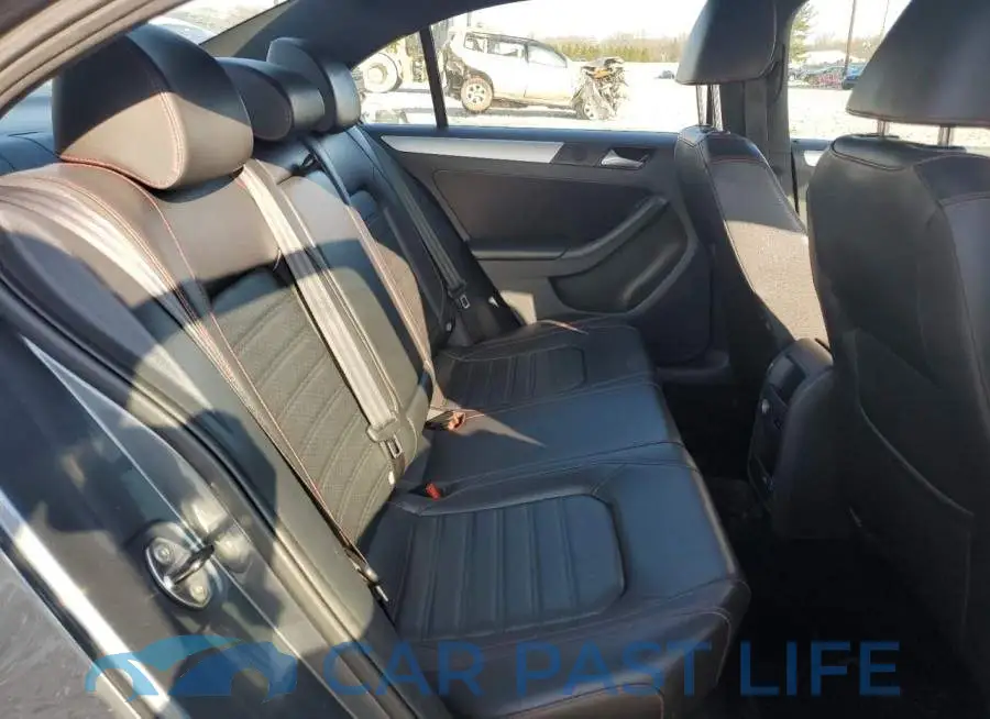 3VW4T7AJ6EM388524# 10
