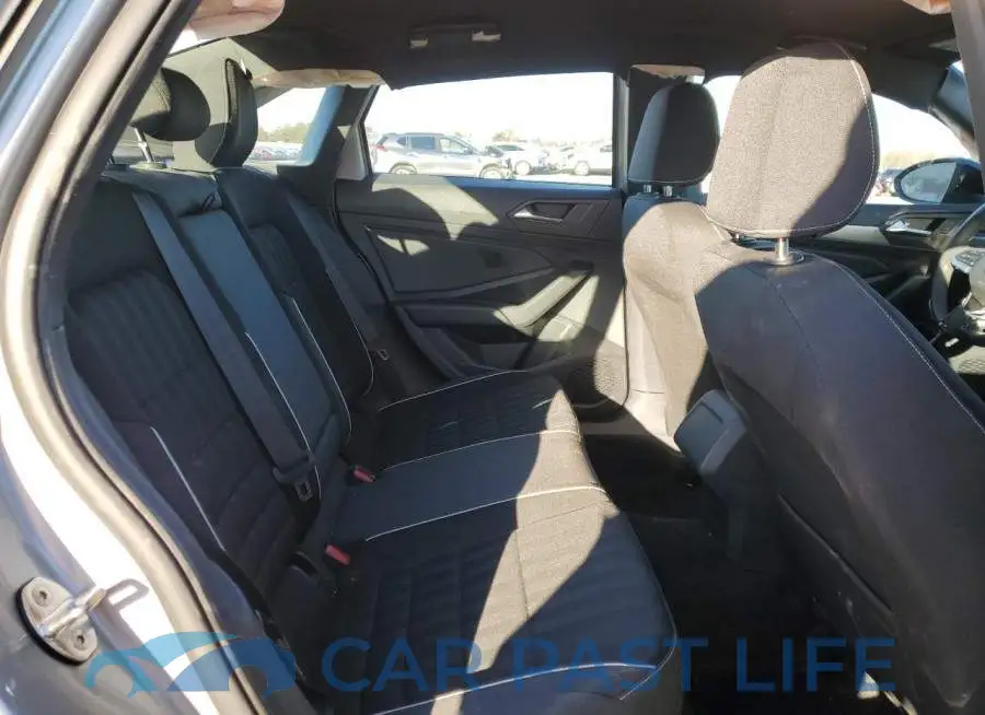 3VWAM7BU9NM028382# 10