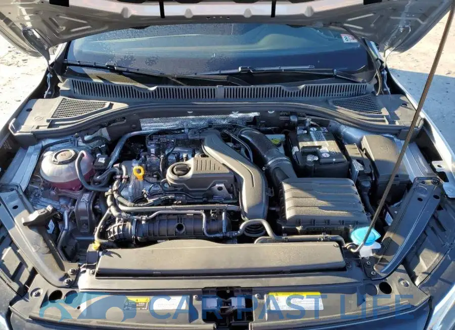 3VWAM7BU9NM028382# 11