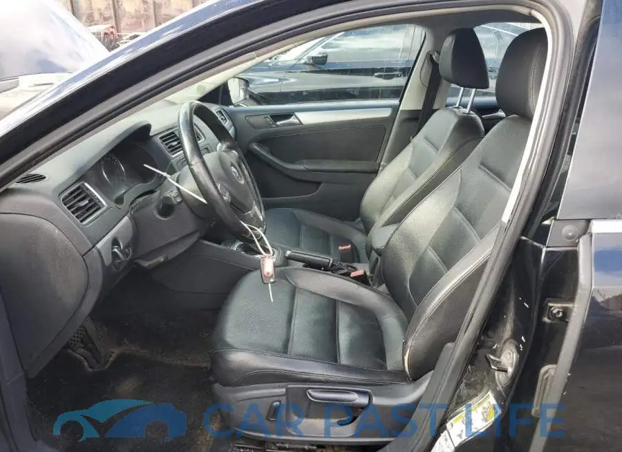 3VWD17AJ5EM325372# 7