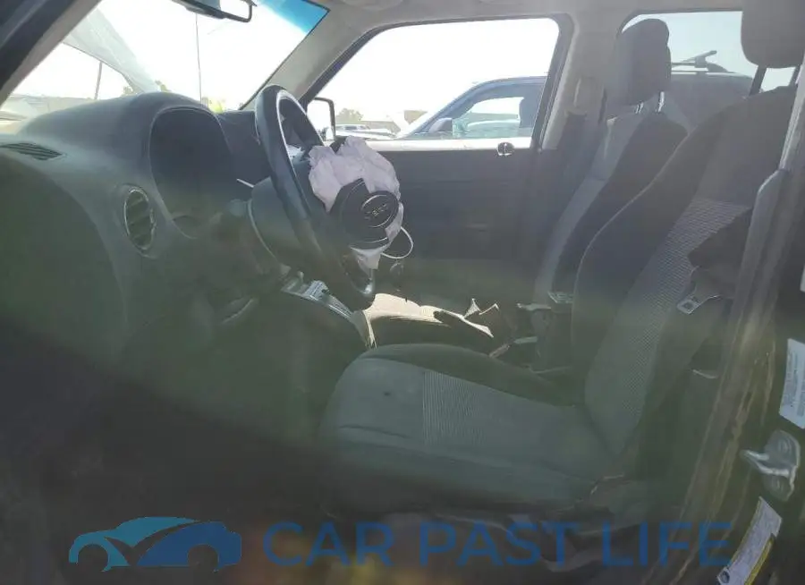 1C4NJRFB6ED617032# 7