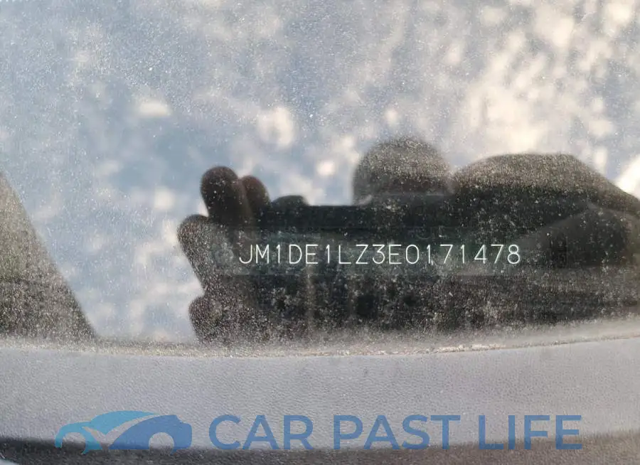 JM1DE1LZ3E0171478# 12