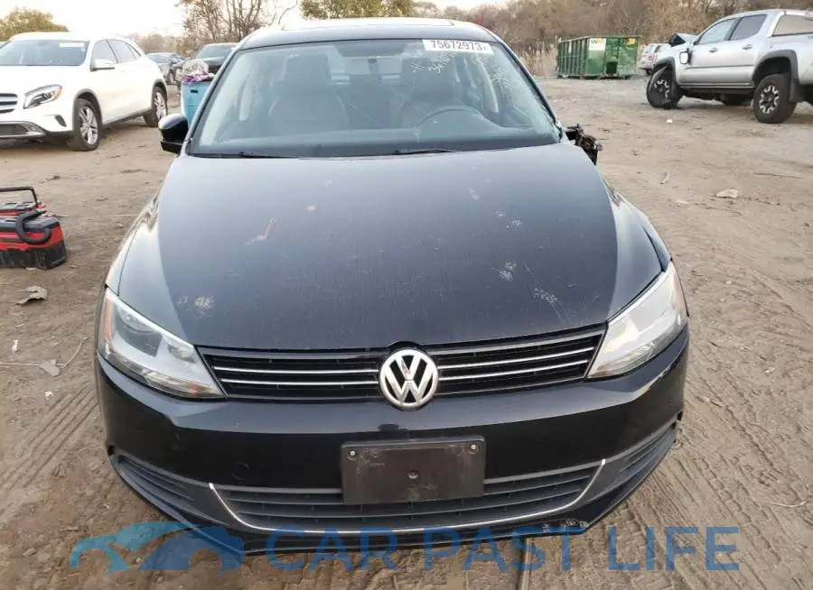 3VWD17AJ2EM361696# 5