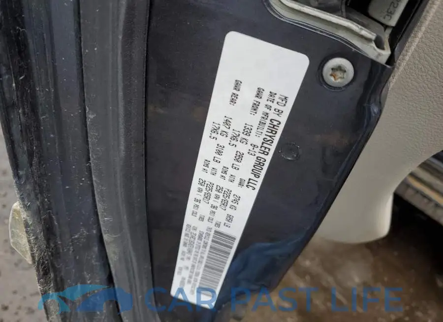 2C4RC1BGXER149043# 12