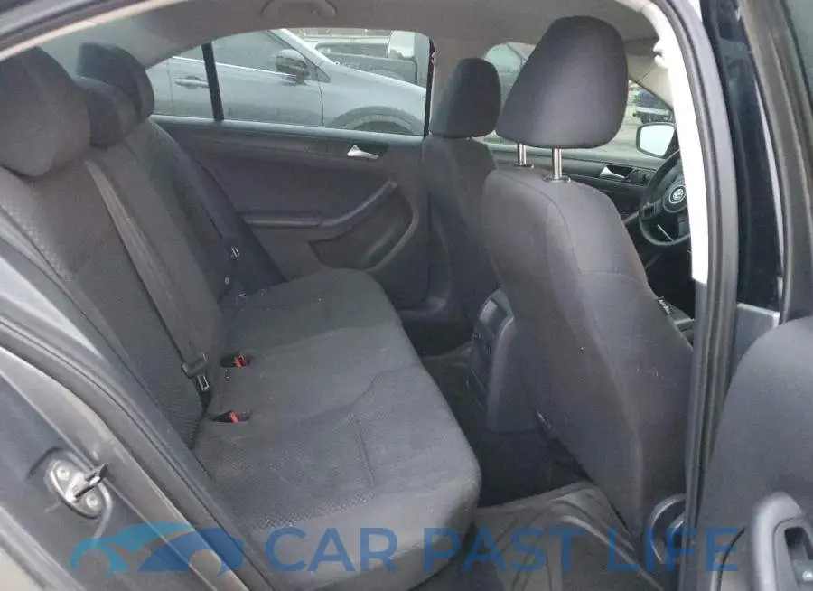 3VW2K7AJ7EM406216# 10