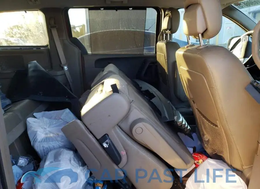 2C4RC1CGXER201530# 11