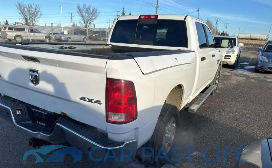 3C6TR5DT5JG180732# 4