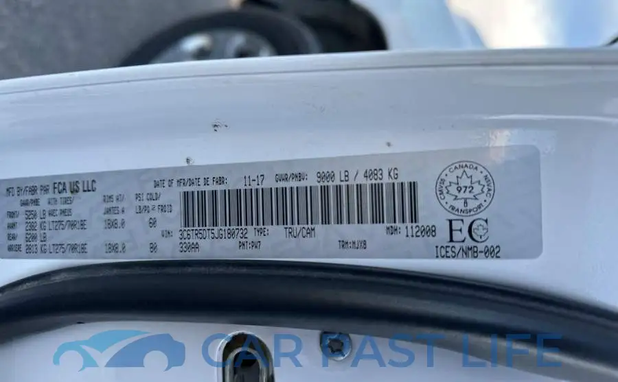3C6TR5DT5JG180732# 10