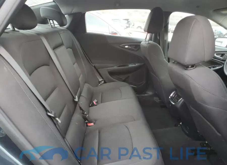 1G1ZD5ST4LF110690# 10