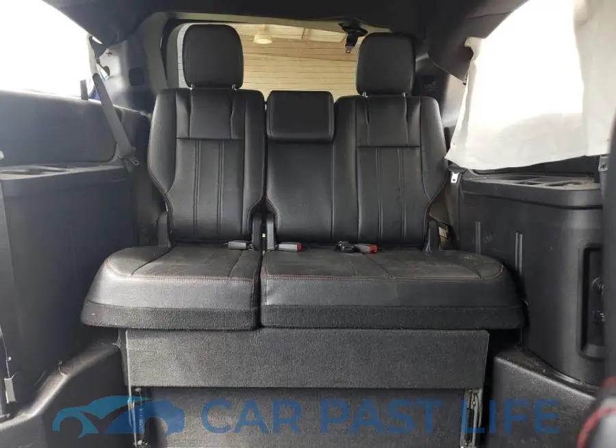 2C4RDGEG9KR725955# 10
