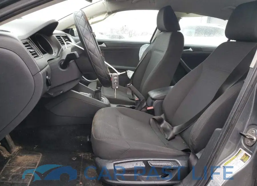 3VW1K7AJXFM351452# 7