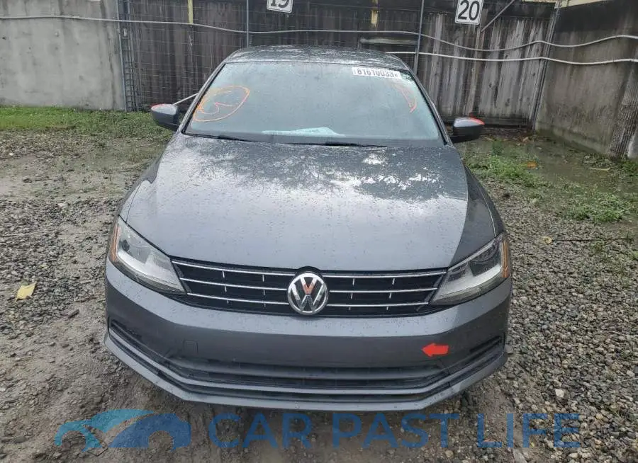 3VW2B7AJ3JM239783# 5