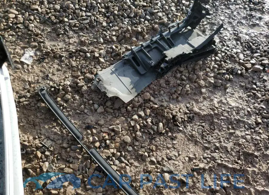 WA1ECCFS1JR004282# 12
