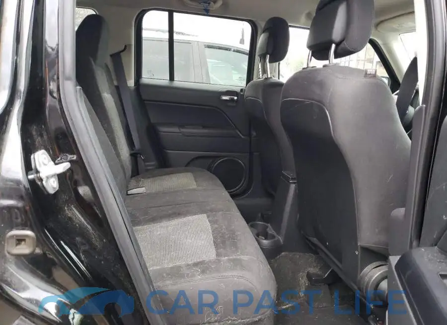 1C4NJRFBXGD673333# 10