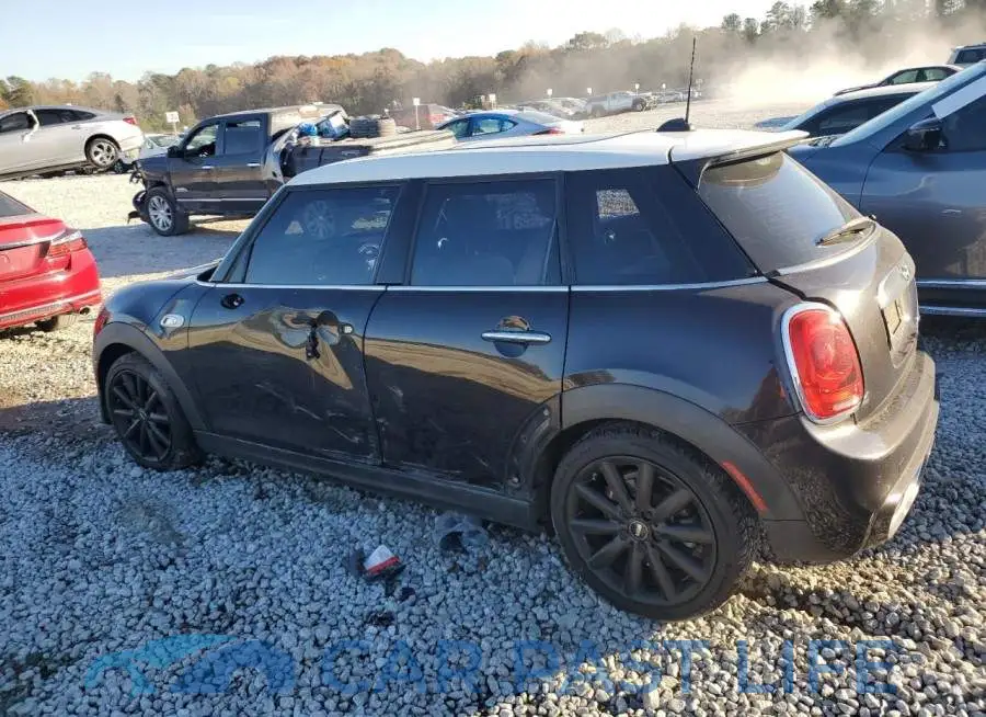 WMWXU3C51G2B66800# 2