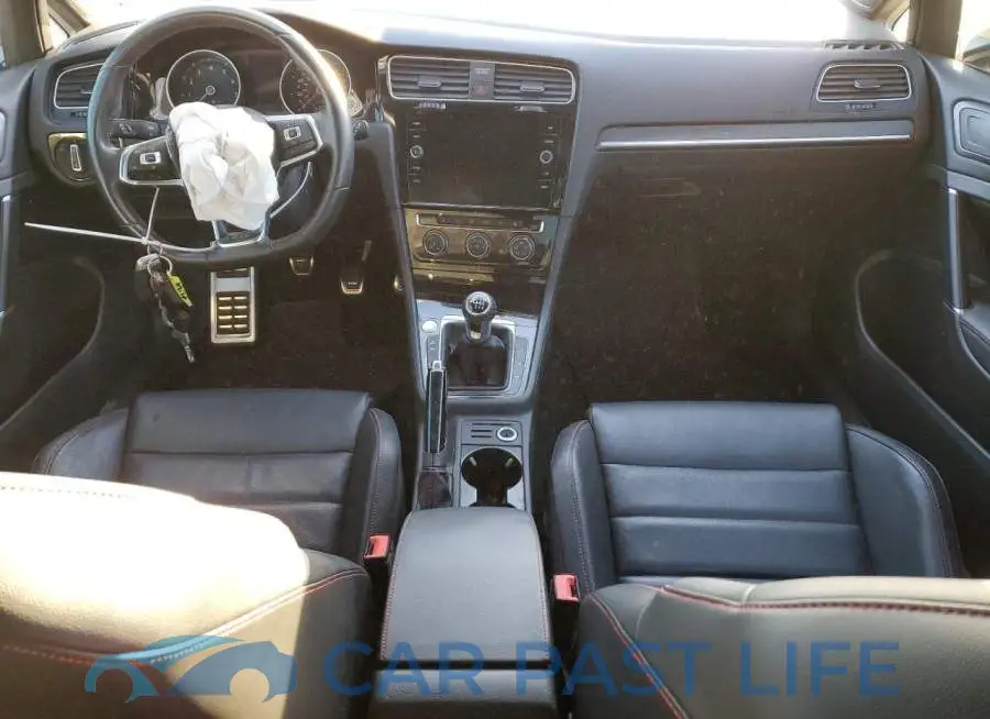 3VW5T7AU9LM011701# 8