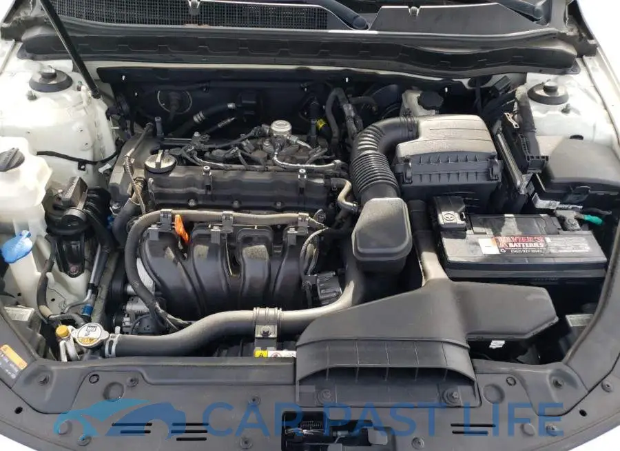 KNAGM4A7XF5546884# 11