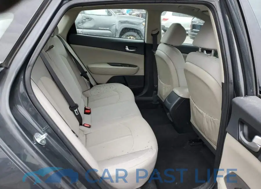 KNAGT4L39G5082081# 10