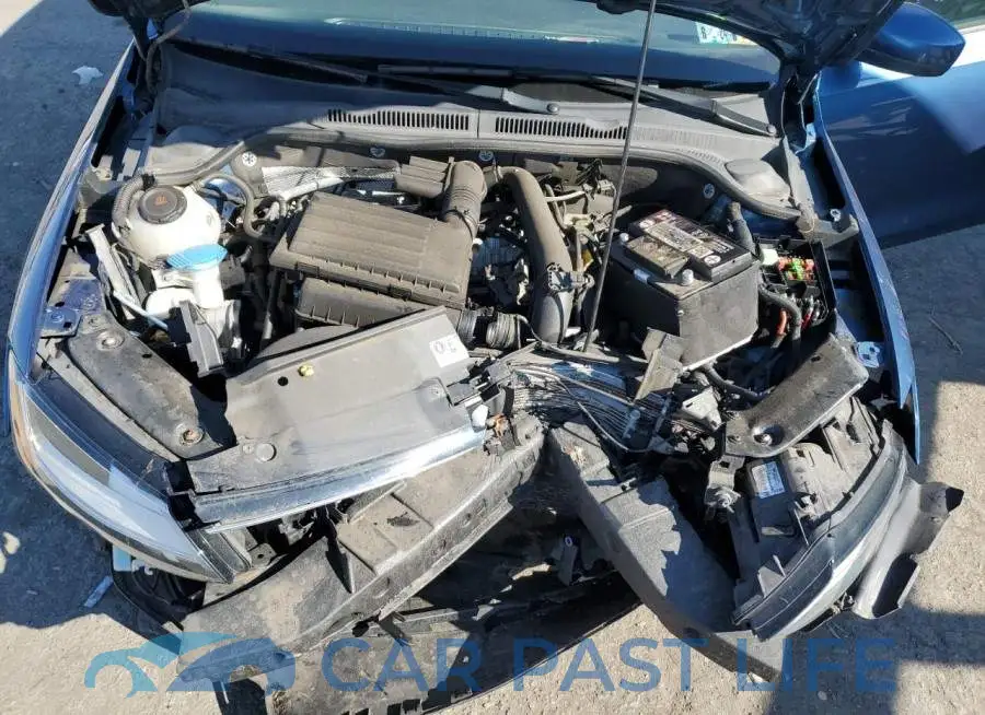 3VW167AJ9JM217318# 11