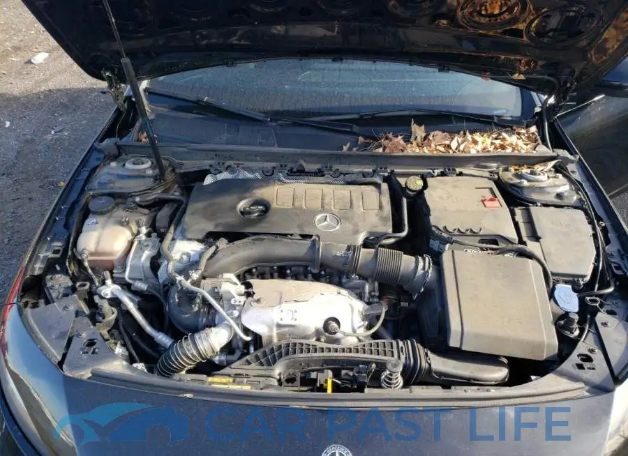 W1K3G4EB3LW045113# 11