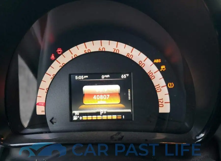 WMEFJ5DAXGK052470# 9