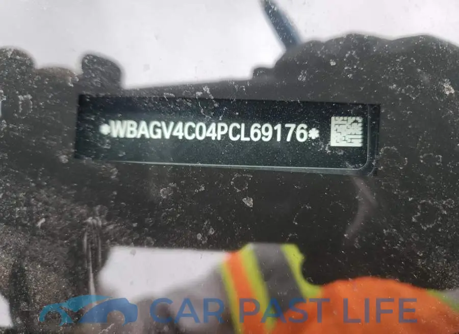 WBAGV4C04PCL69176# 12
