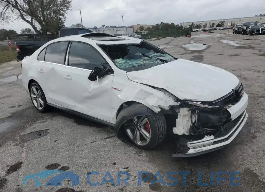 3VW4T7AJ2HM342323# 4