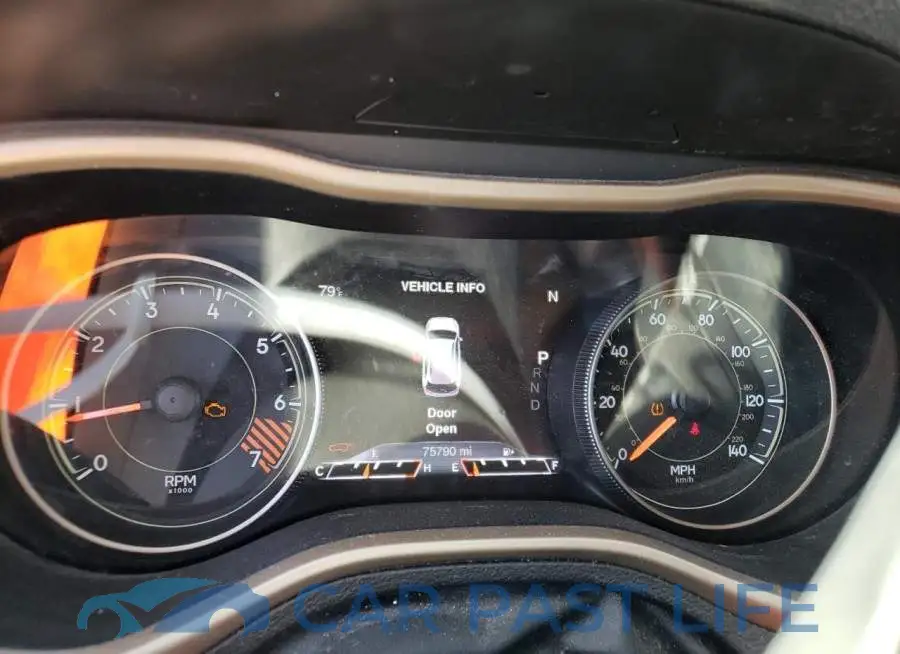 1C4PJLDB8FW517299# 9