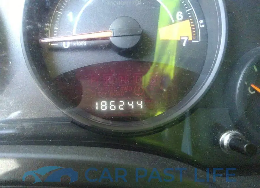 1C4NJRFB2FD125695# 7