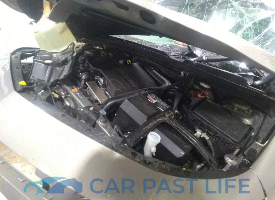1G1ZD5ST5JF106435# 10