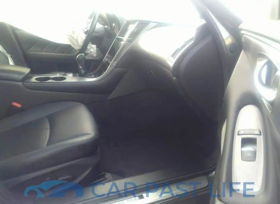 JN1EV7ARXHM835057# 5