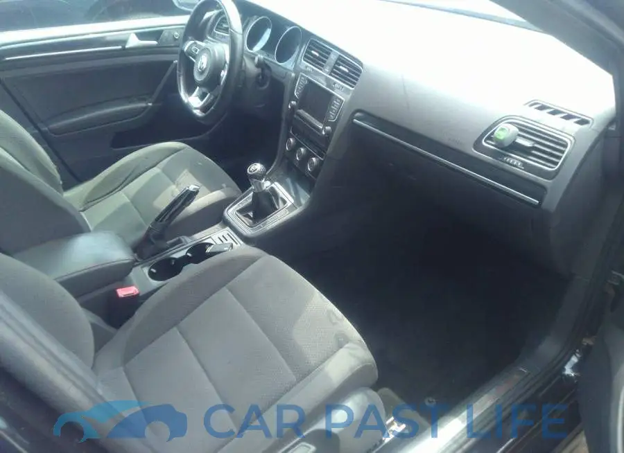 3VW5T7AU7FM002094# 5