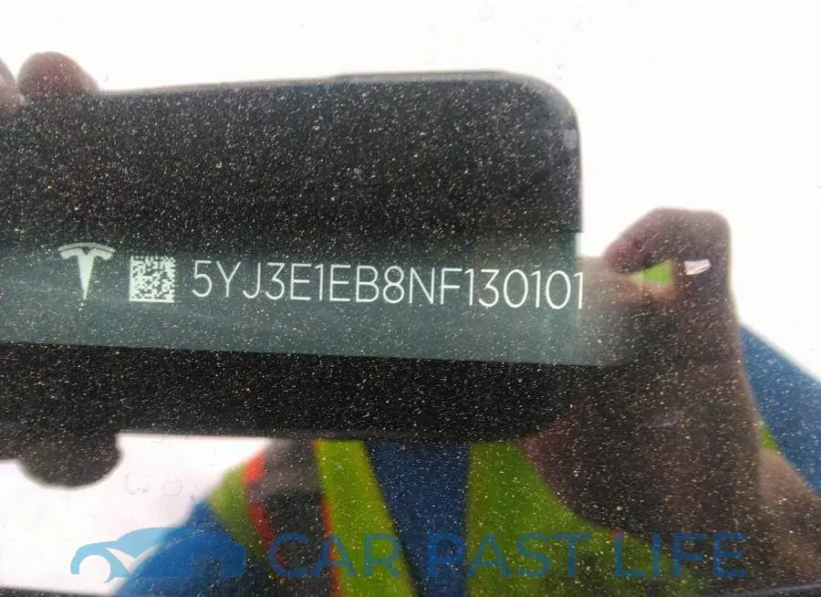 5YJ3E1EB8NF130101# 9