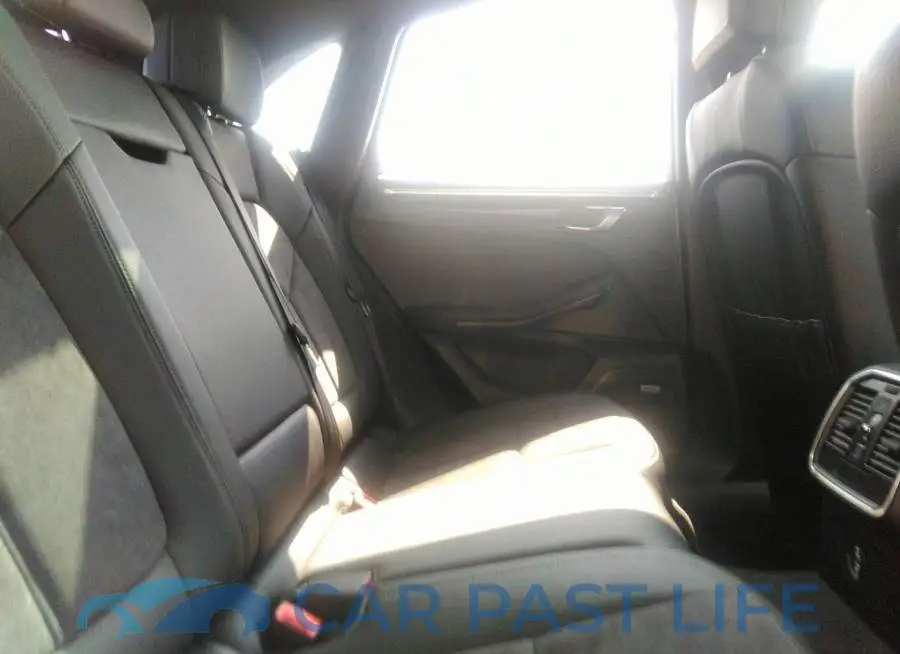 WP1AB2A56MLB30226# 8