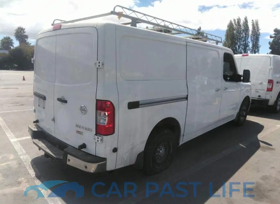 1N6AF0KY8FN805307# 4