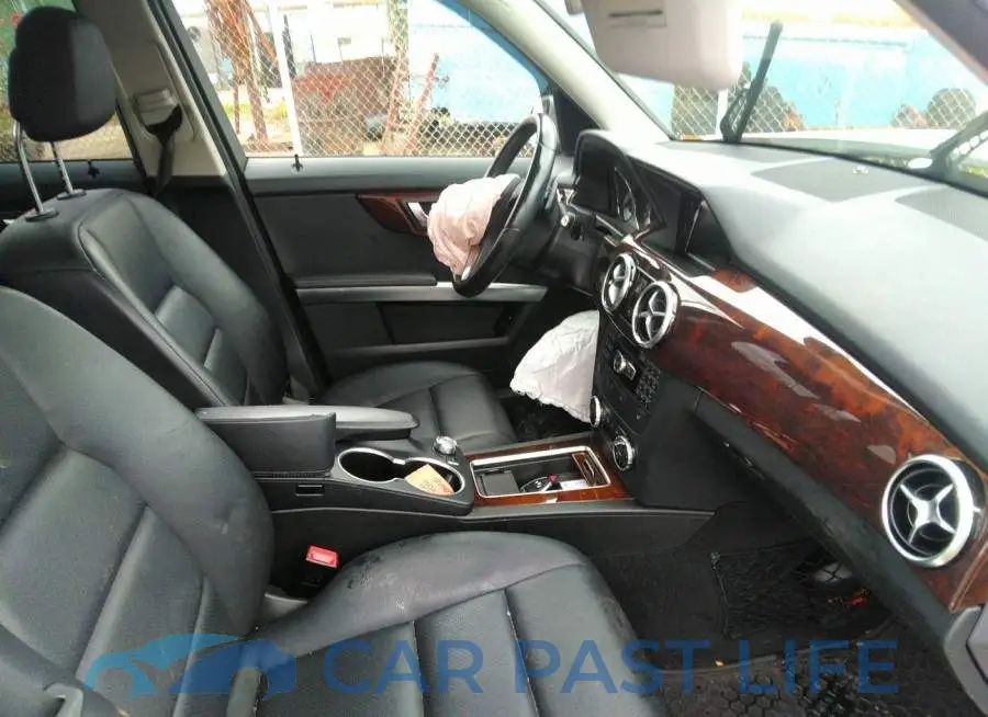 WDCGG8JB2FG432592# 5