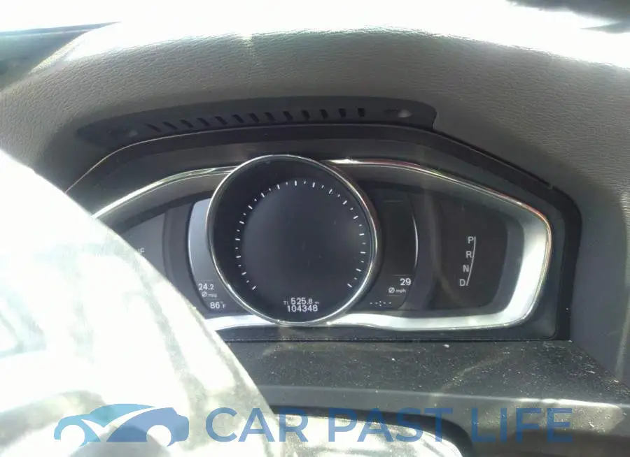LYV402TK3HB128726# 7